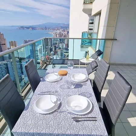 Terraza Privada Y Soleada Con Vistas Al Mar - Planta 26 Apartamento