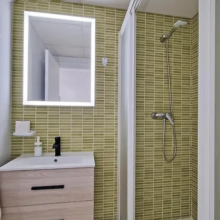 Apartamento Terraza Privada Y Soleada Con Vistas Al Mar - Planta 26